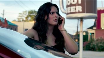 Rachel Handler in Smothered