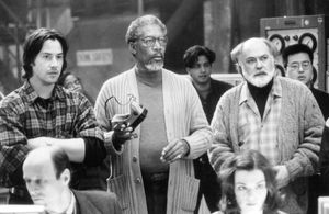 Morgan Freeman, Keanu Reeves, Rachel Weisz, and Nicholas Rudall in Chain Reaction (1996)