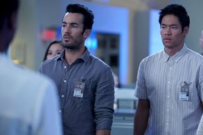 Aarón Díaz and David Lim in Quantico (2015)
