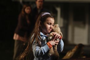 Rainn Wilson, Kathryn Hahn, and Rhiannon Leigh Wryn in The Last Mimzy (2007)