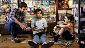 Iain Armitage, Ryan Phuong, and Jaffar Mahmood on the set of Young Sheldon