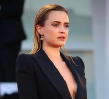 Nathalie Rapti Gomez