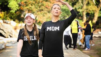 Natalie Zea and Ashley Gerasimovich in The Detour (2016)
