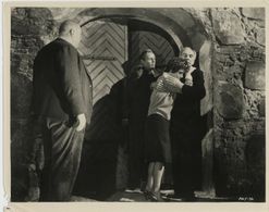 Richard Widmark, Ady Berber, Walter Rilla, and Sonja Ziemann in The Secret Ways (1961)