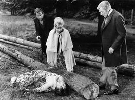 Diane Clare, André Morell, Jacqueline Pearce, and Brook Williams in The Plague of the Zombies (1966)