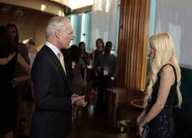 Taylor Momsen and Tim Gunn in Gossip Girl (2007)