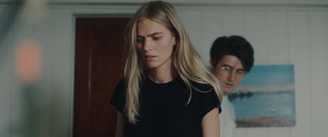 Still of Maritza Veer & Michael Bonini in Rosewood Ledge