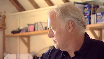 David Gilmour in Pink Floyd: Behind the Wall (2011)