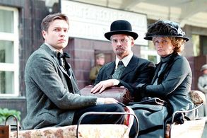 Krzysztof Kolberger, Robert Kudelski, and Maria Pakulnis in Przeprowadzki (2000)