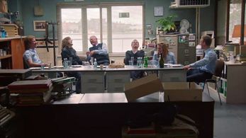 Gene Bervoets, Mieke De Groote, Nico Sturm, Kevin Janssens, Jonas Van Geel, and Eva Binon in Patrouille Linkeroever (201
