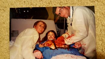 Candid shot from set of ER with Laura and Goran