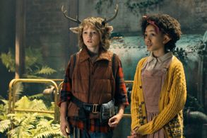 Christian Convery and Naledi Murray in Sweet Tooth (2021)