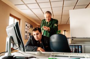 Michael Brandner and Paul Sedlmeir in Hubert ohne Staller: Urlaub in der Hölle (2022)