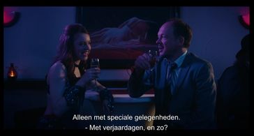 Verona Verbakel as Chanelle in Glad Ijs/Slippery Ice