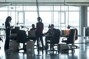 Jennifer Beals, Jennifer Marsala, Ali Kazmi, and Simu Liu in Taken (2017)