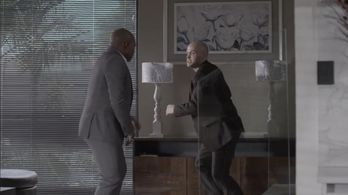 Alonso Grandío and Loyiso Macdonald in Housewives (2021)