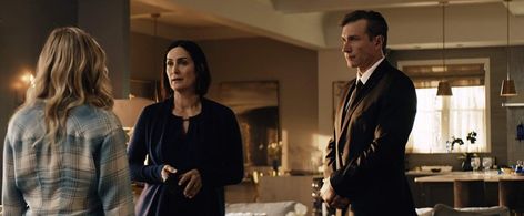 Tell Me A Story, Season 2, Episode 6 still.