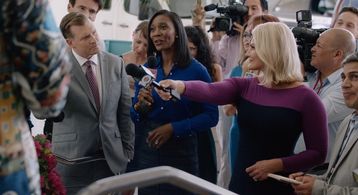 Grand Hotel ABC (Co-Star)