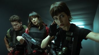 Úrsula Corberó, Belén Cuesta, and Jaime Lorente in Money Heist (2017)