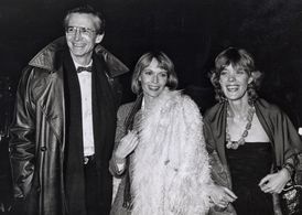 Anthony Perkins, Mia Farrow, and Berry Berenson