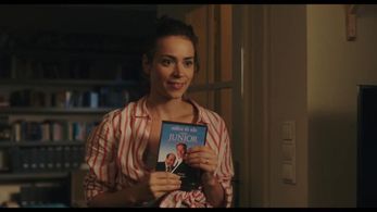 Gabriela Marcinková in Mothers (2021)