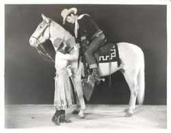 Gary Cooper and Betty Jewel in Arizona Bound (1927)