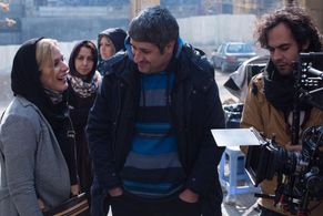 Sahar Dolatshahi and Abdolreza Kahani in Delighted (2016)