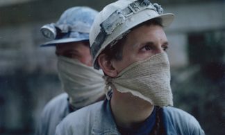 Simon Sears and Elliott Crosset Hove in Winter Brothers (2017)