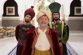 Michel Blanc, Jean-Paul Rouve, and William Lebghil in The New Adventures of Aladdin (2015)