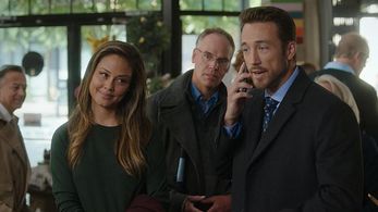 Vanessa Lachey and Brendon Zub in A Twist of Christmas (2018)