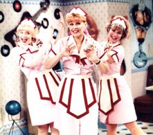 Amy Lyndon and Ilene Graff in Mr. Belvedere