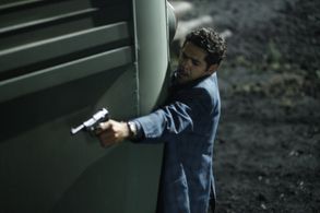 Jamel Debbouze in Outside the Law (2010)