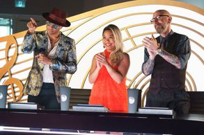 Christopher Seivright and Kimberly-Ann Truong in Take Note (2022)