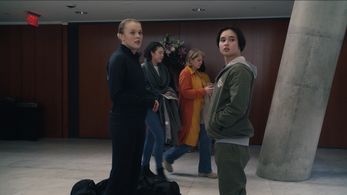 Marlowe Percival and Jojo Siwa in The J Team