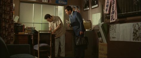 Kiyoshi Atsumi and Tetsurô Tanba in The Castle of Sand (1974)