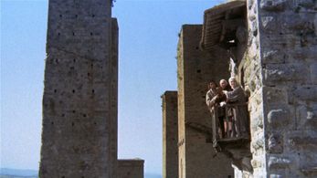 Valentina Cortese and Lee Montague in Brother Sun, Sister Moon (1972)