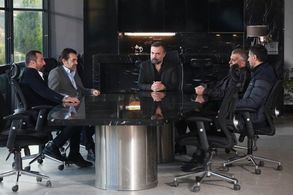 Oktay Kaynarca, Hüseyin Avni Danyal, Mustafa Üstündag, Kenan Çoban, and Savas Özdemir in Eskiya Dünyaya Hükümdar Olmaz (