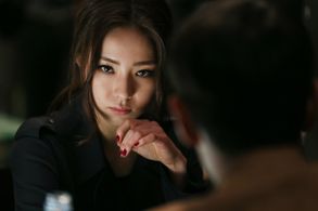Shin Se-Kyung in Tazza: The Hidden Card (2014)