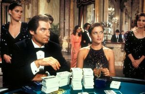 Carey Lowell and Timothy Dalton in Licence to Kill (1989)