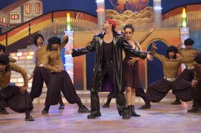 Pushkar Jog and Manasi Naik in Zabardast (2007)