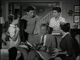 Robert Young, Lauren Chapin, Elinor Donahue, Billy Gray, and Jane Wyatt in Father Knows Best (1954)