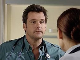 Georgie Parker and Erik Thomson in All Saints (1998)