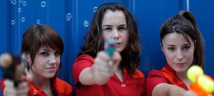 Nadia de Santiago, Clara Vázquez, and Angy Fernández in Ali (2012)