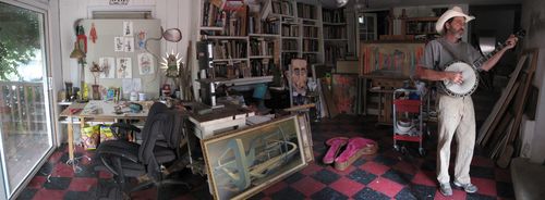 Wayne White in Beauty Is Embarrassing (2012)