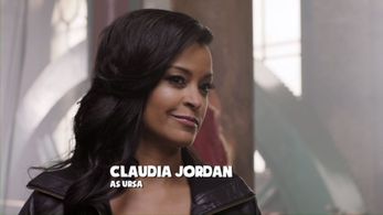 Claudia Jordan in Sharknado 5: Global Swarming (2017)