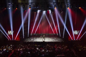 Marlon Wayans in Marlon Wayans: Woke-ish (2018)