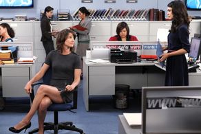 Cobie Smulders, Nazanin Boniadi, and Ellen D. Williams in How I Met Your Mother (2005)