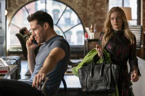 Ben Rappaport and Julia Garner in Inventing Anna: A Wolf in Chic Clothing (2022)