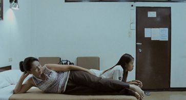 Jenjira Pongpas and Kanokporn Tongaram in Uncle Boonmee Who Can Recall His Past Lives (2010)