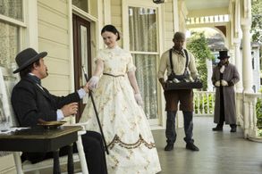 Anna Paquin, Mekhi Phifer, Lane Garrison, and Sedale Threatt Jr. in Roots (2016)